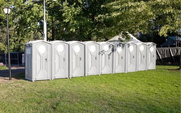 we provide special event portable restrooms for a wide variety of events, including weddings, festivals, and sporting events